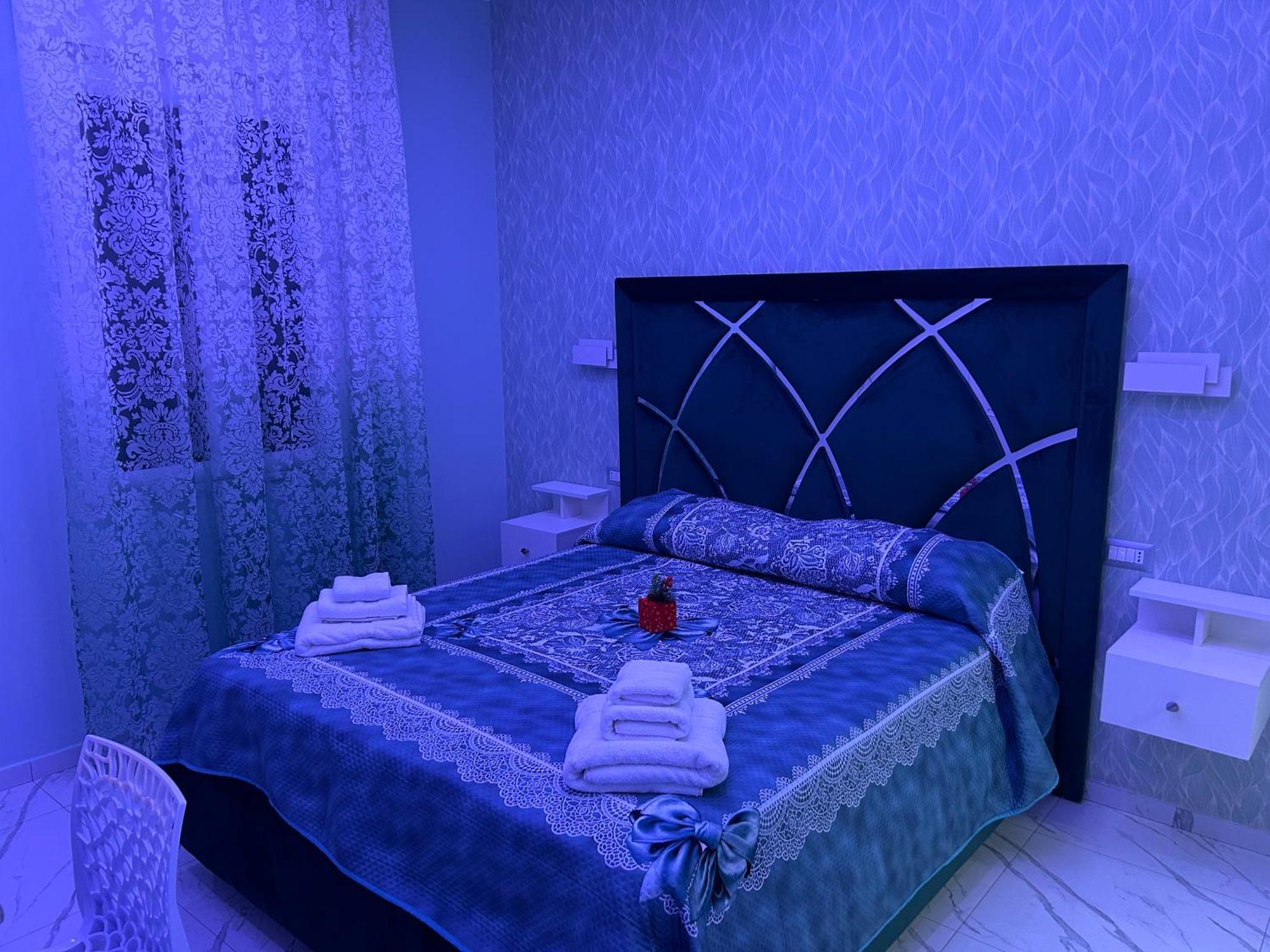 Bed and Breakfast Bebsantaniellohouse1 Неаполь Экстерьер фото